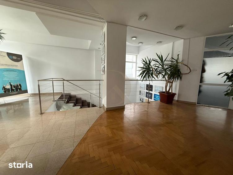 Spațiu comercial, de 17 mp, în Ultracentral