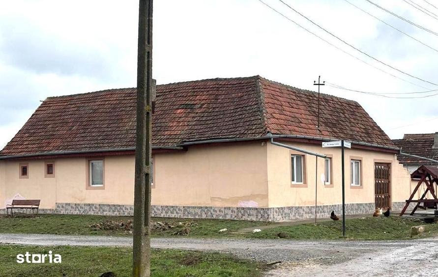 Casă cu 2 camere cu Teren 1454 Mp în Șega