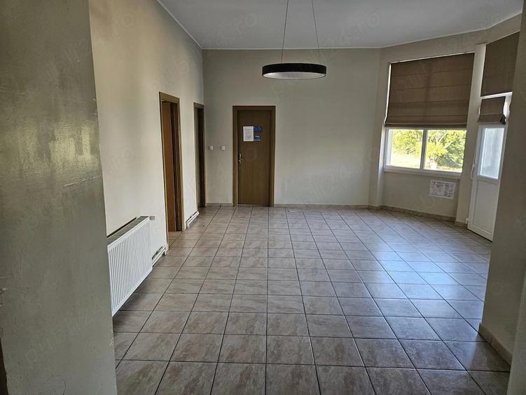 Casă cu Teren 2877 Mp în Tomnatic