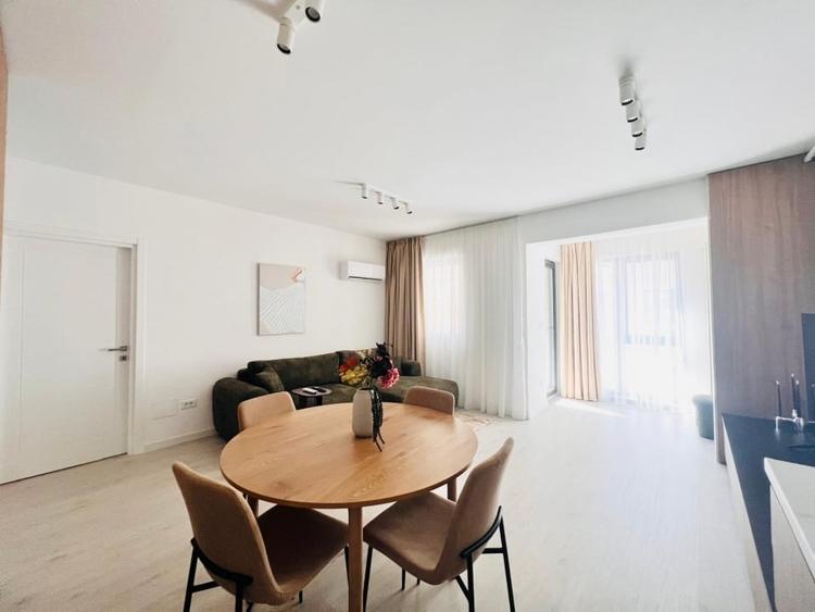 Apartament cu 2 camere semidecomandat, mobilat în Pipera