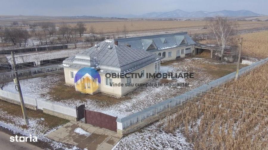Casa + teren 3.863 mp Agapia, jud. Neam? - 3
