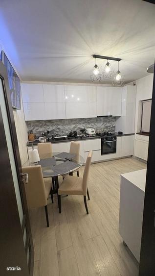 Casă cu 4 camere în Chiajna