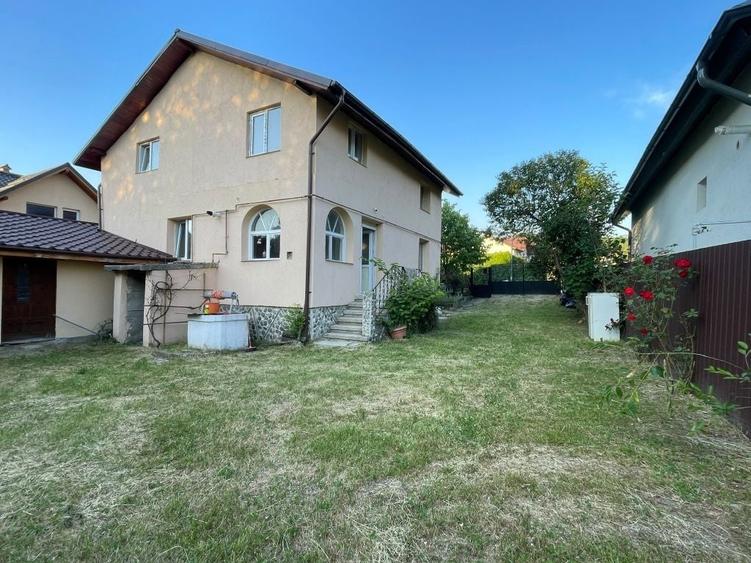 Casă cu 4 camere în Bran
