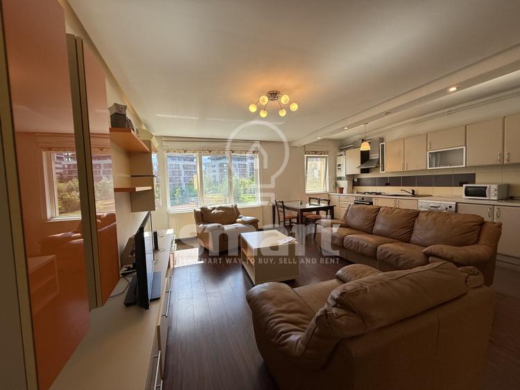 Apartament cu 4 camere semidecomandat în Bună Ziua