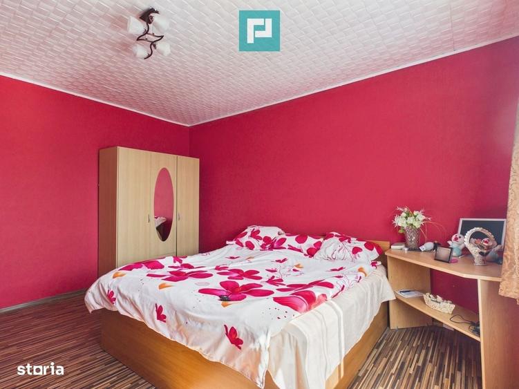 Casă cu 4 camere în Vladimirescu