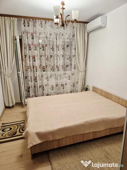 Apartament cu 3 camere semidecomandat în Militari