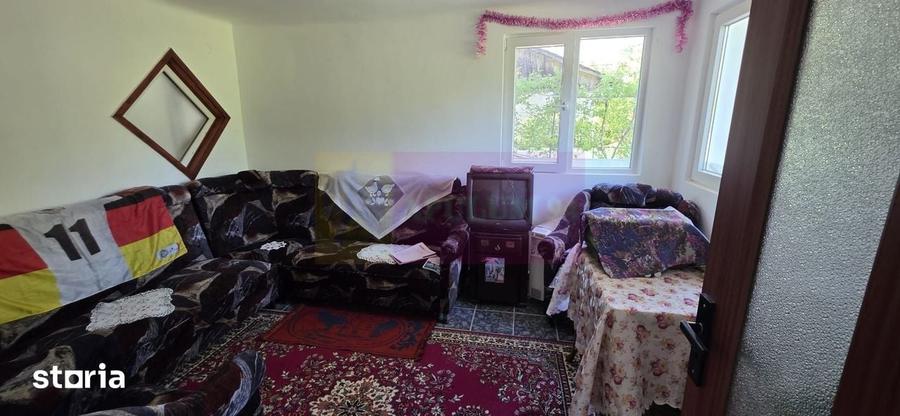 Casă cu 5 camere cu Teren 647 Mp în Telega
