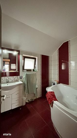 Casă cu 4 camere cu Teren 136 Mp în Ciurea