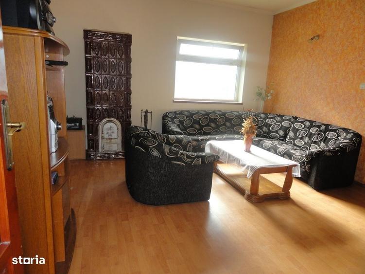 Casă cu 4 camere cu Teren 1278 Mp în Micălaca