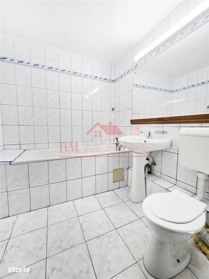 Apartament cu 3 camere, mobilat în Rahova