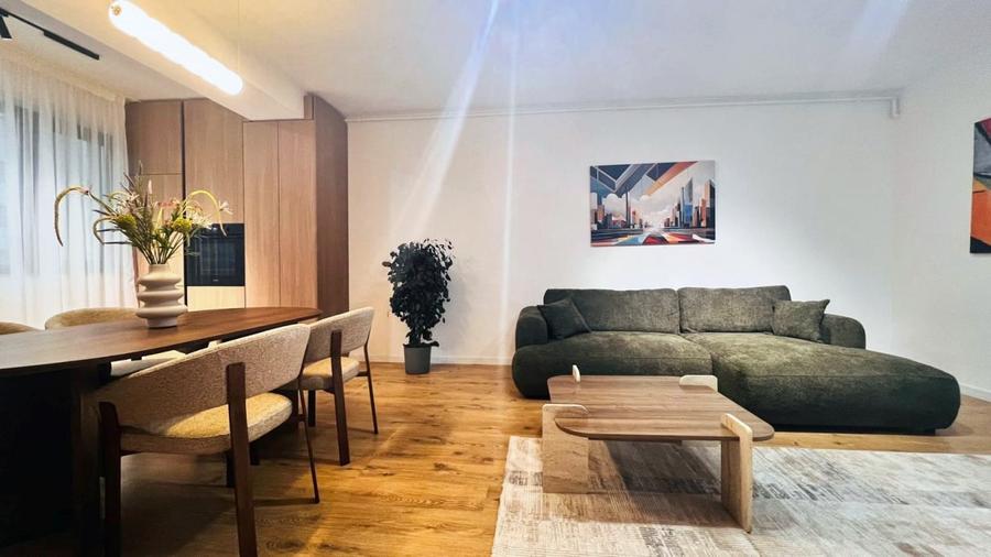 Apartament cu 2 camere semidecomandat, mobilat în Pipera