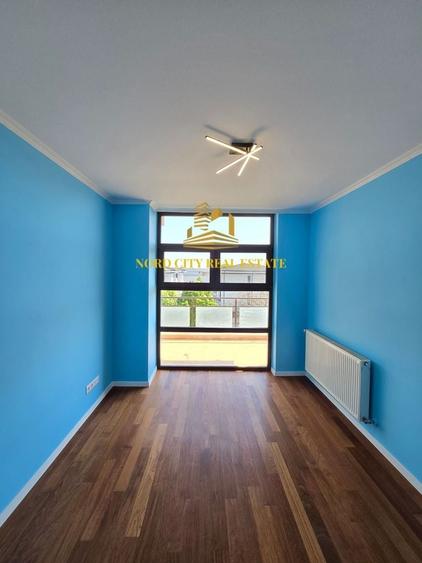 Apartament cu 3 camere semidecomandat în Exterior Vest