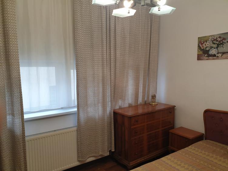 Apartament cu 3 camere semidecomandat, mobilat în Chibrit