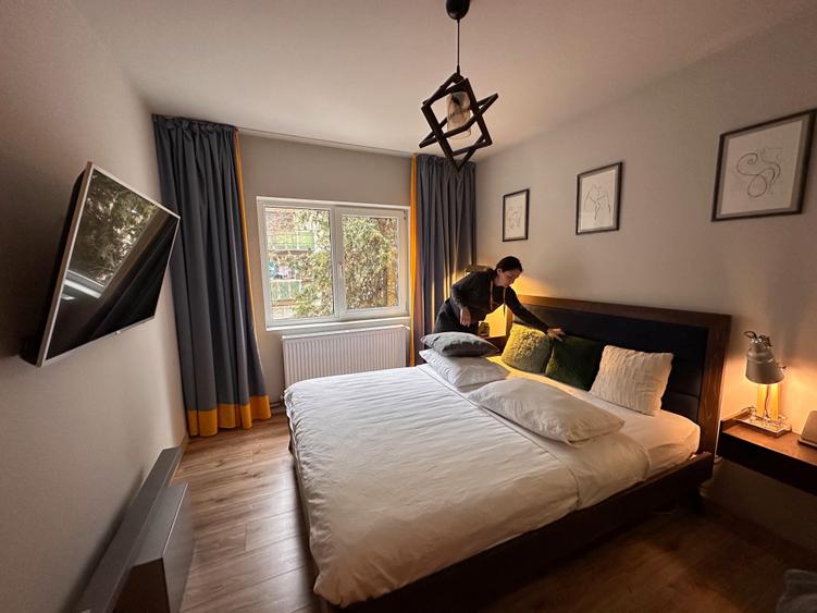 Apartament cu 2 camere decomandat în Micro 17