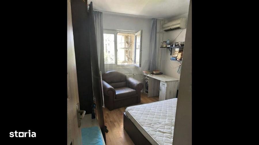 Apartament cu 3 camere în Vitan