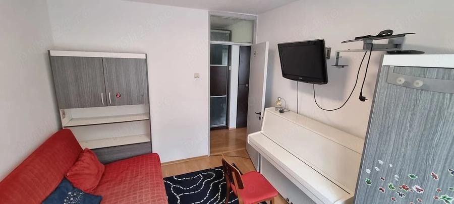 Apartament cu 3 camere decomandat în Lăpuș