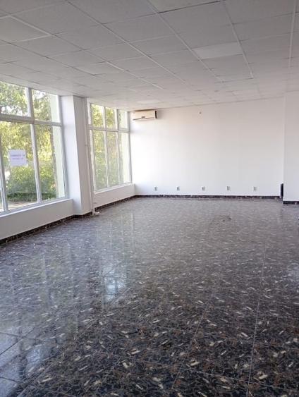 Spațiu comercial, de 110 mp, în Dâmbovița