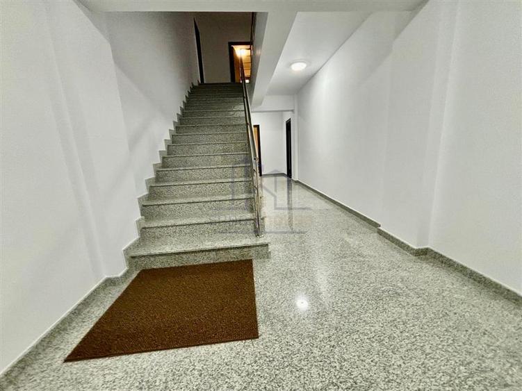 Apartament cu 3 camere decomandat în Albert