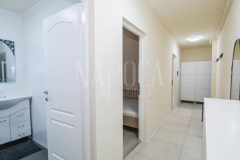 Apartament cu 3 camere semidecomandat în Dâmbul Rotund