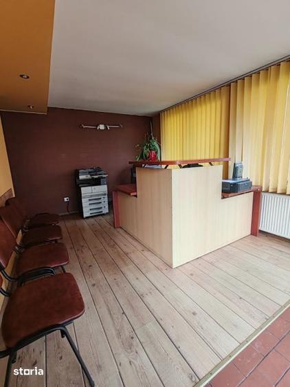 Spațiu comercial, de 70 mp, în Central