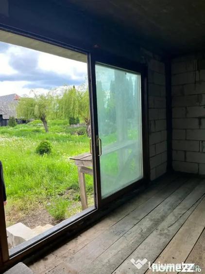 Casă cu 7 camere cu Teren 1674 Mp în Frătăuții Vechi