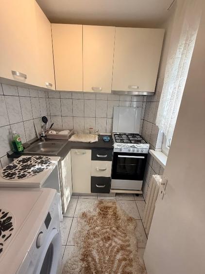 Apartament cu 2 camere semidecomandat, mobilat în Inel II