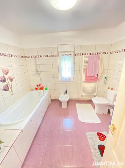 Casă cu 3 camere cu Teren 706 Mp în Central