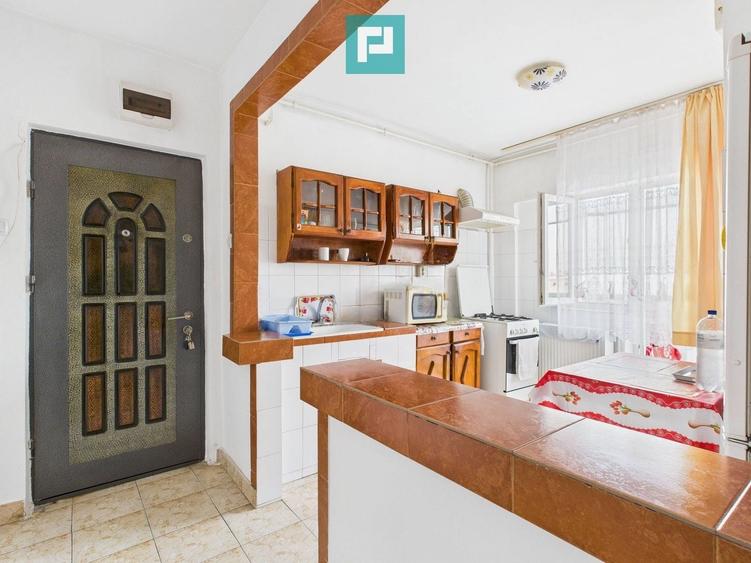 Apartament cu 2 camere decomandat, mobilat în Aradul Nou