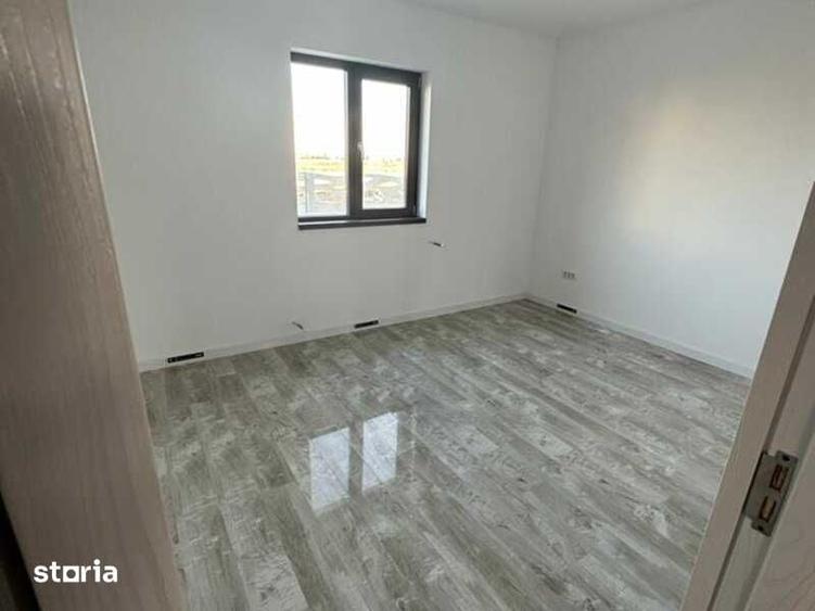 Casă cu 3 camere cu Teren 72 Mp în Central