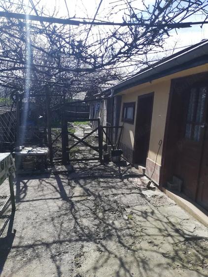 Casă cu 3 camere cu Teren 864 Mp în Siliștea