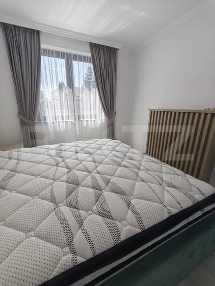 Casă individuală cu 6 camere cu Canalizare în Central