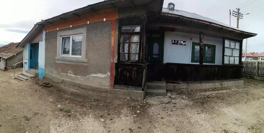 Casă cu 3 camere cu Teren 1133 Mp în Văleni