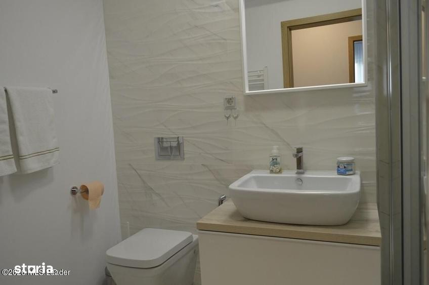 Apartament cu 3 camere, mobilat în Negru Vodă