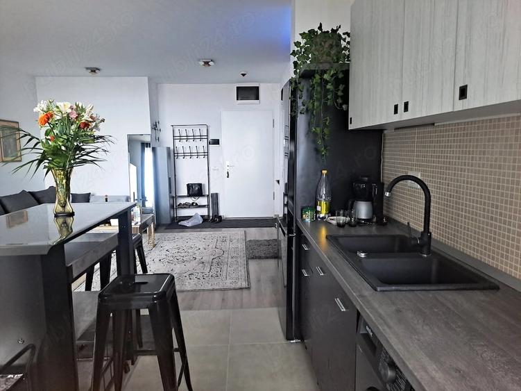 Apartament cu 2 camere semidecomandat în Central