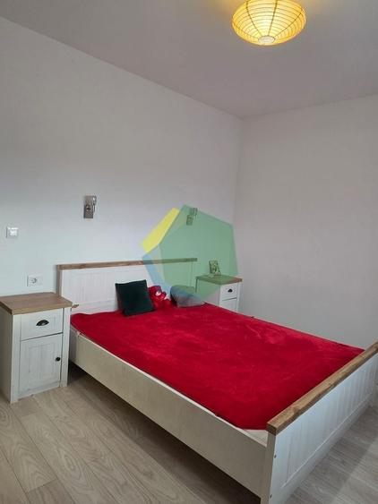 Duplex cu 3 camere cu Canalizare în Sud-Est