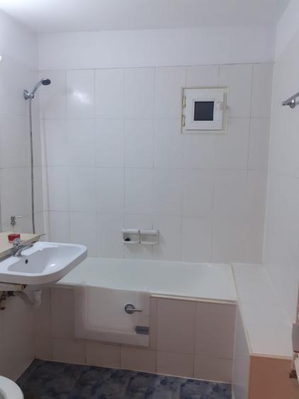 Apartament cu 3 camere decomandat, mobilat în Iancului