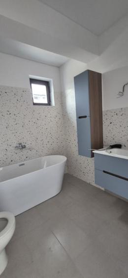 Duplex cu 4 camere cu Canalizare în Chiajna