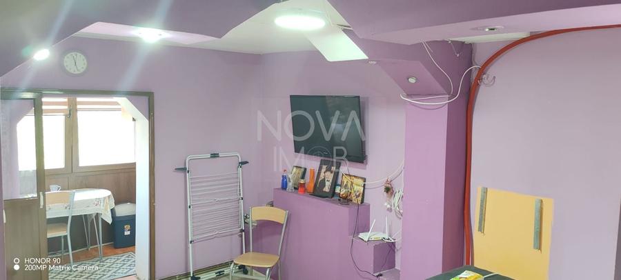Apartament cu 3 camere decomandat în Central