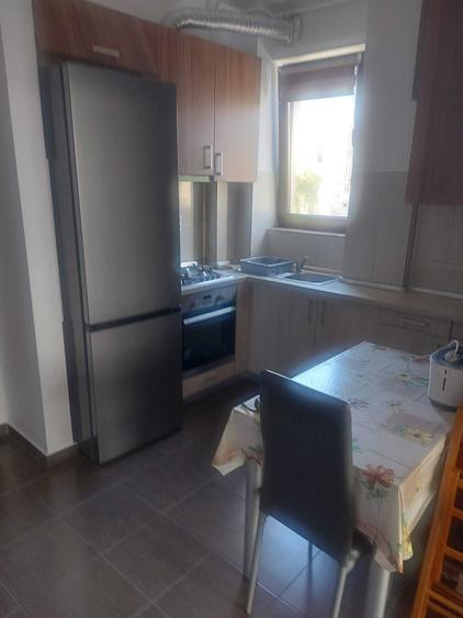 Apartament cu 2 camere decomandat în Plopilor