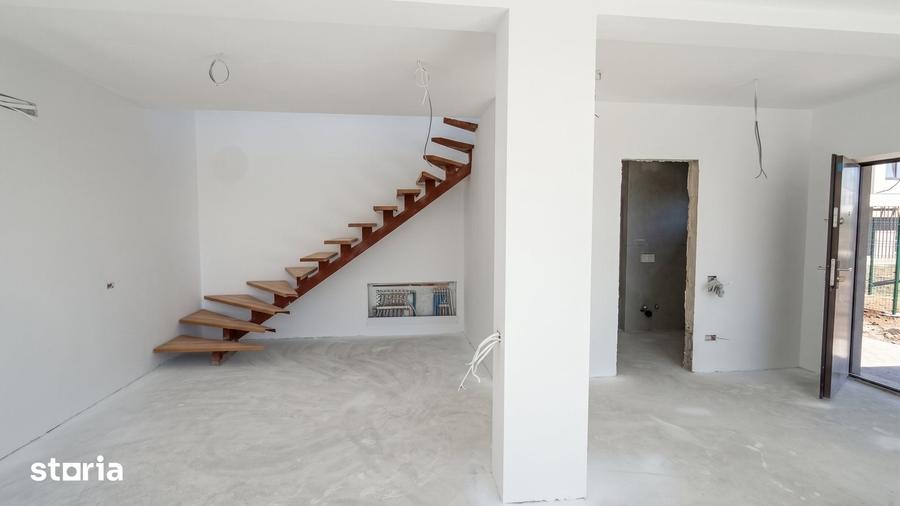 Casă cu 4 camere cu Teren 570 Mp în Balotești