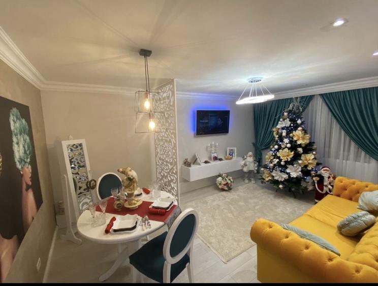 Apartament cu 3 camere decomandat în Central