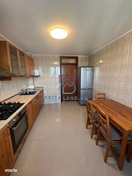 Apartament cu 3 camere decomandat în Aviatorilor