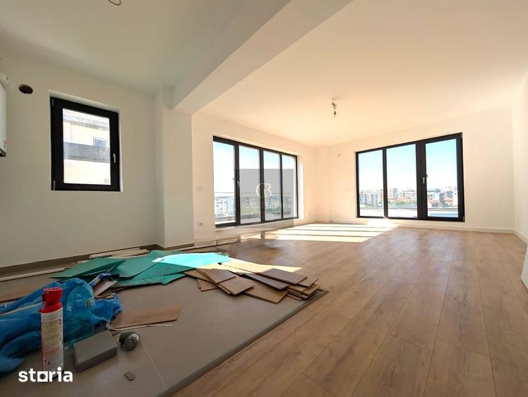 Apartament cu 5 camere decomandat în Theodor Pallady