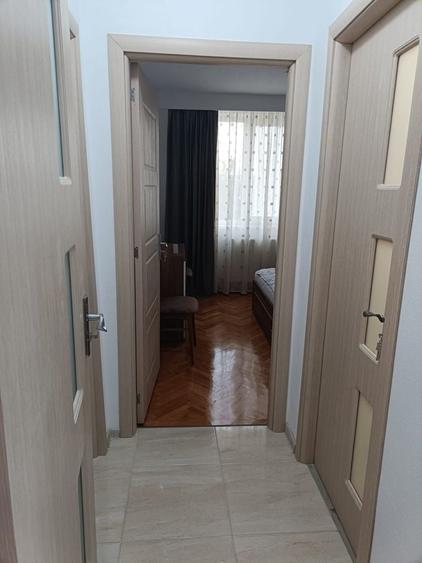 Apartament cu 2 camere decomandat în Crâng