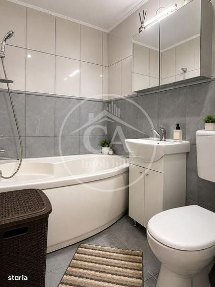 Apartament cu 3 camere decomandat în Rogerius