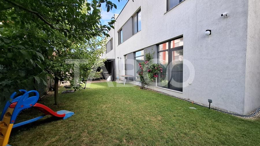 Duplex cu 5 camere cu Canalizare în Șelimbăr