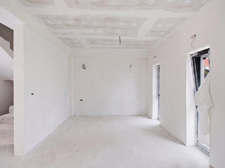 Duplex cu 5 camere cu Canalizare în Kamsas