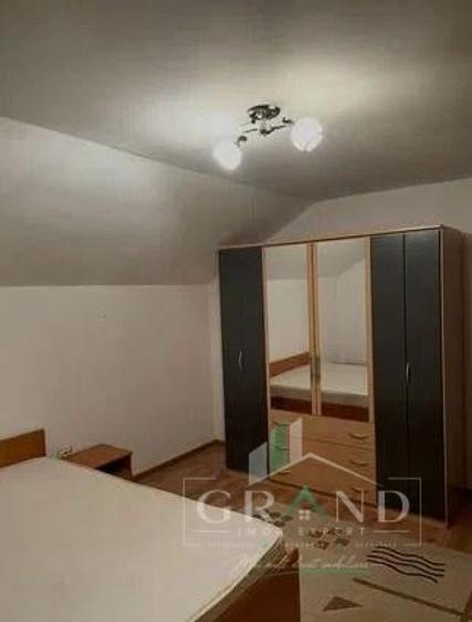 Casă individuală cu 5 camere cu Canalizare în Sânnicoară