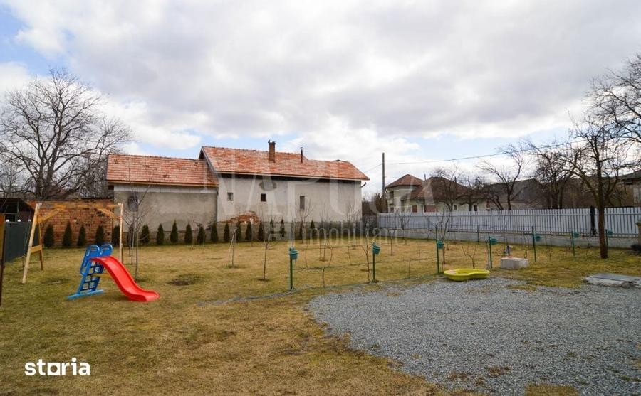 Casă cu 3 camere cu Teren 800 Mp în Căpușu Mare