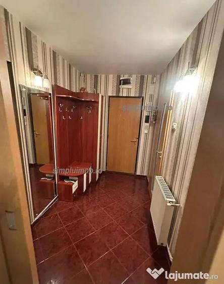 Apartament cu 4 camere decomandat în Titan